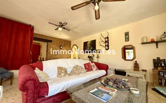 Wiederverkauf - Villa - Estepona  - Estepona Centro