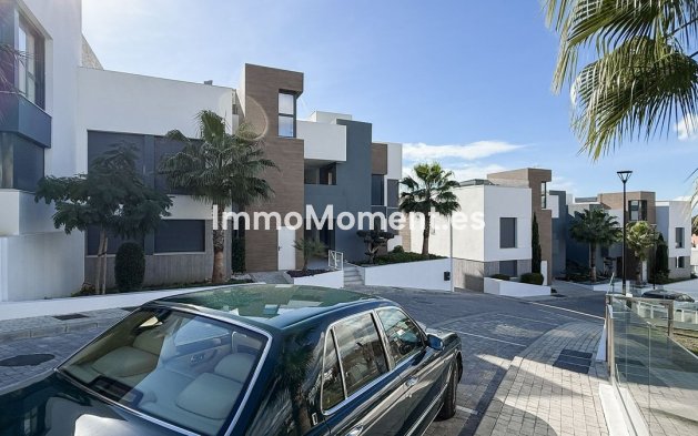 Wiederverkauf - Wohnung - Marbella - Artola