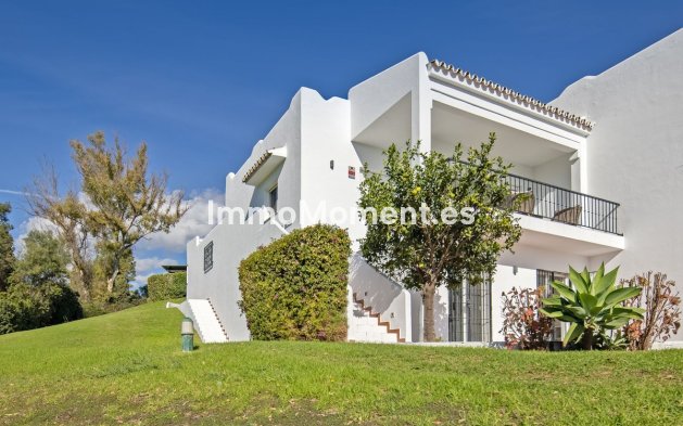 Wiederverkauf - Villa - Marbella - Nueva Andalucía