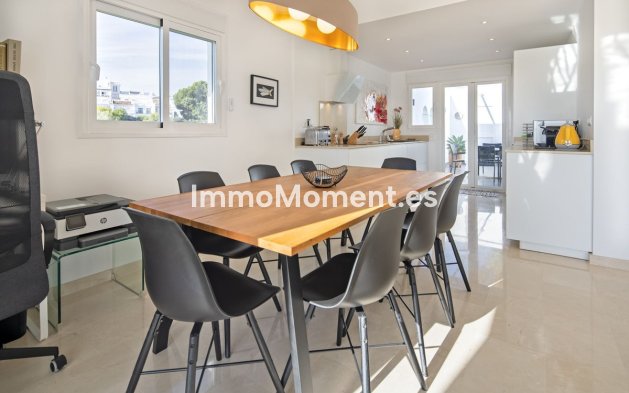 Wiederverkauf - Villa - Marbella - Nueva Andalucía