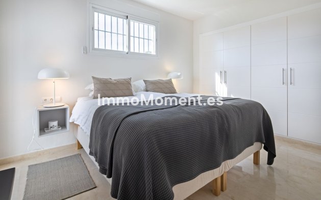 Wiederverkauf - Villa - Marbella - Nueva Andalucía