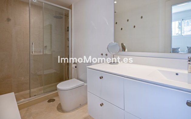 Wiederverkauf - Villa - Marbella - Nueva Andalucía