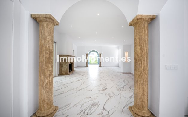 Wiederverkauf - Villa - Marbella - Marbella Centro