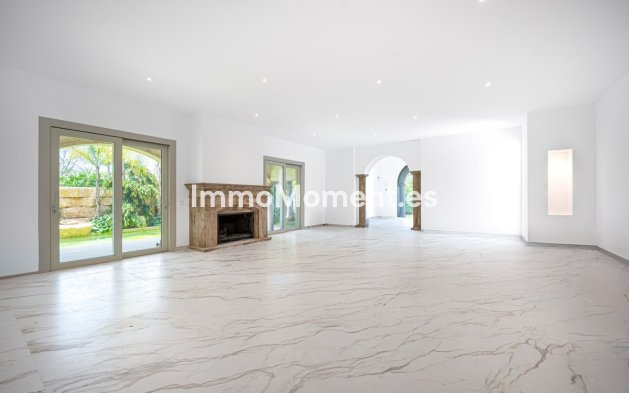 Wiederverkauf - Villa - Marbella - Marbella Centro