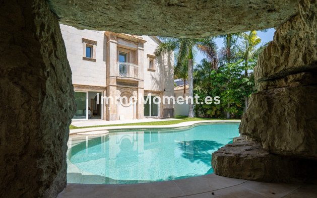 Wiederverkauf - Villa - Marbella - Marbella Centro