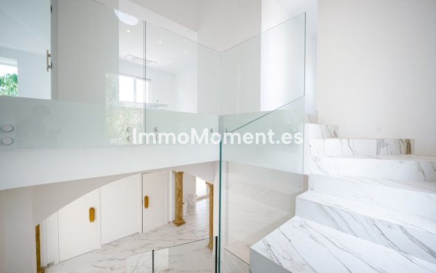 Wiederverkauf - Villa - Marbella - Marbella Centro