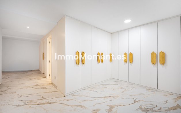 Wiederverkauf - Villa - Marbella - Marbella Centro