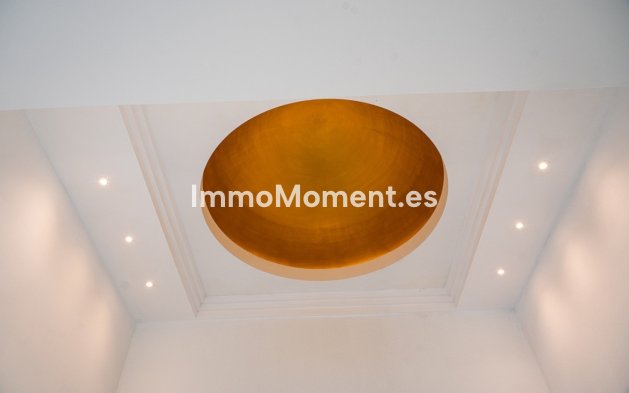 Wiederverkauf - Villa - Marbella - Marbella Centro