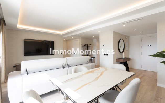 Wiederverkauf - Wohnung - Marbella - Nueva Andalucía