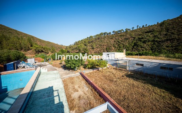 Wiederverkauf - Wohnung -   Inländisch - Ojén