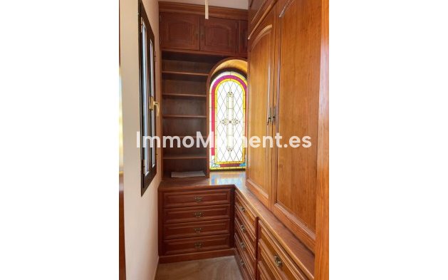 Resale - Villa - Marbella - San Pedro de Alcántara