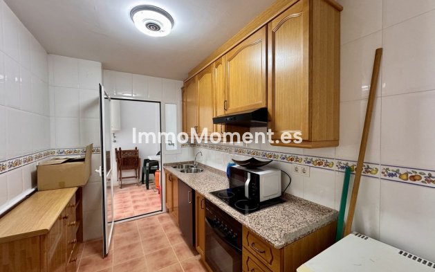 Wiederverkauf - Wohnung - Estepona  - Estepona Centro