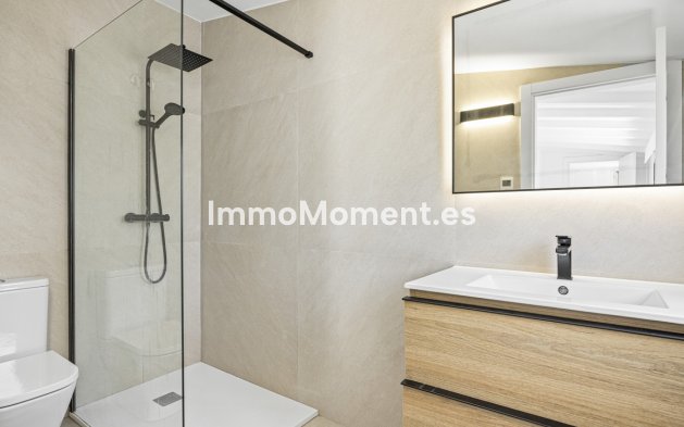 Resale - Villa - Marbella - Guadalmina Alta