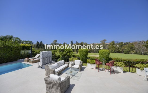 Resale - Villa - Marbella - Guadalmina Alta