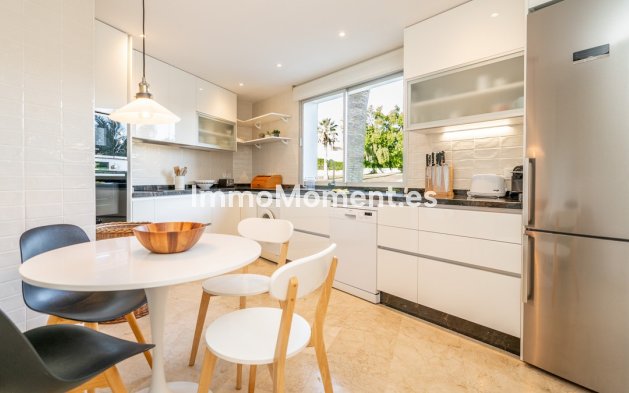Wiederverkauf - Wohnung - Marbella - Guadalmina Alta