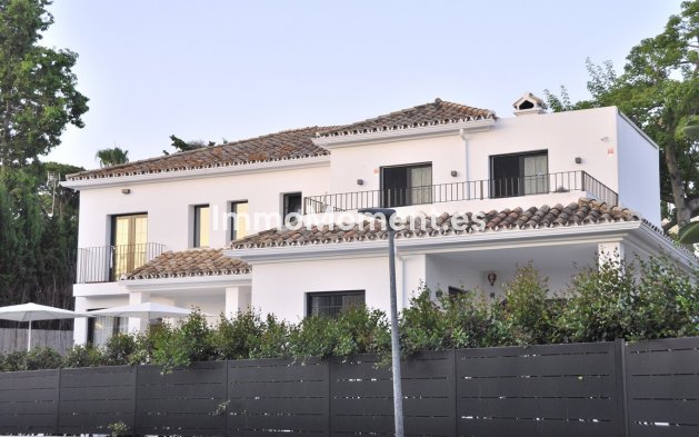 Wiederverkauf - Villa - Marbella - Guadalmina Alta
