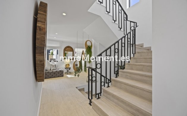 Wiederverkauf - Villa - Marbella - Guadalmina Alta