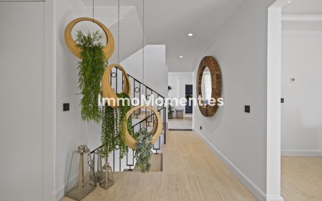 Wiederverkauf - Villa - Marbella - Guadalmina Alta