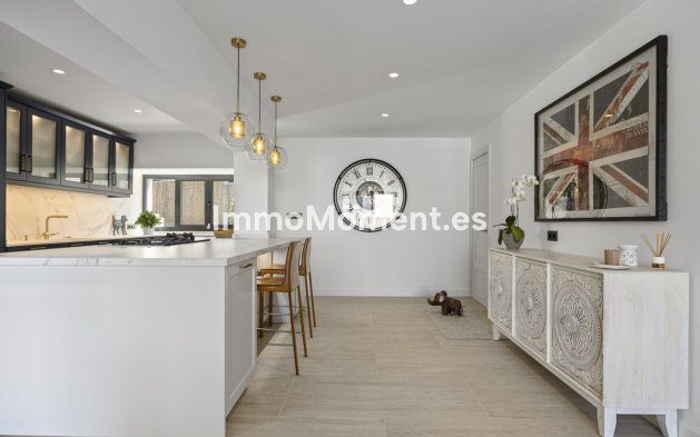 Wiederverkauf - Villa - Marbella - Guadalmina Alta