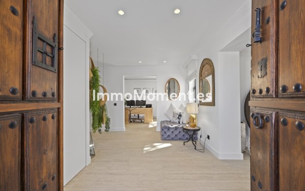 Wiederverkauf - Villa - Marbella - Guadalmina Alta