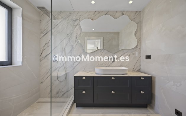 Wiederverkauf - Villa - Marbella - Guadalmina Alta