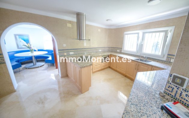 Wiederverkauf - Villa - Benalmadena - Benalmadena Centro