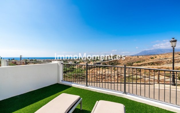 Resale - Apartment - El Paraiso - New Golden Mile