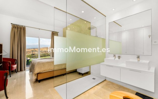 Resale - Apartment - El Paraiso - New Golden Mile