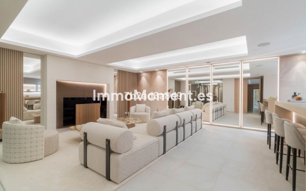 Wiederverkauf - Villa - Marbella - Nueva Andalucía