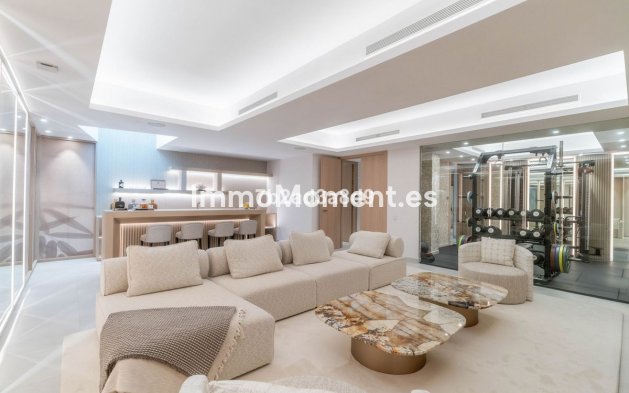 Wiederverkauf - Villa - Marbella - Nueva Andalucía