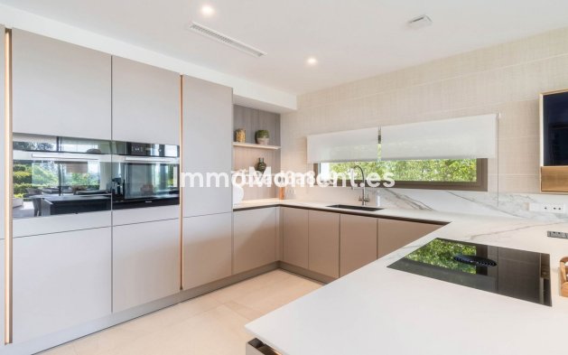 Wiederverkauf - Villa - Marbella - Nueva Andalucía