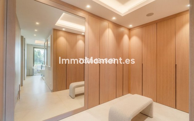 Wiederverkauf - Villa - Marbella - Nueva Andalucía