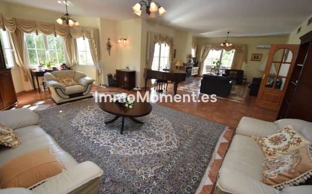 Resale - Villa - Mijas - Mijas Centro