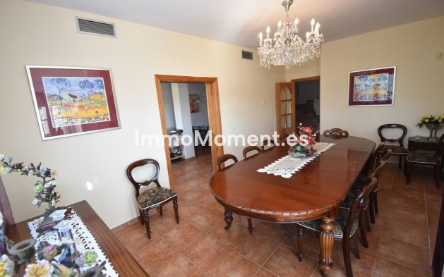 Resale - Villa - Mijas - Mijas Centro
