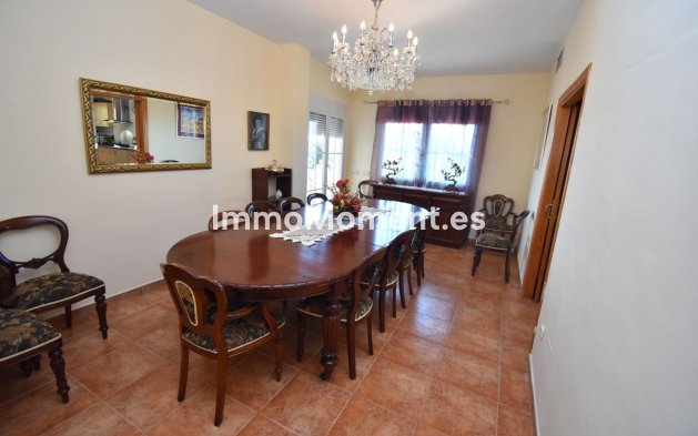 Resale - Villa - Mijas - Mijas Centro