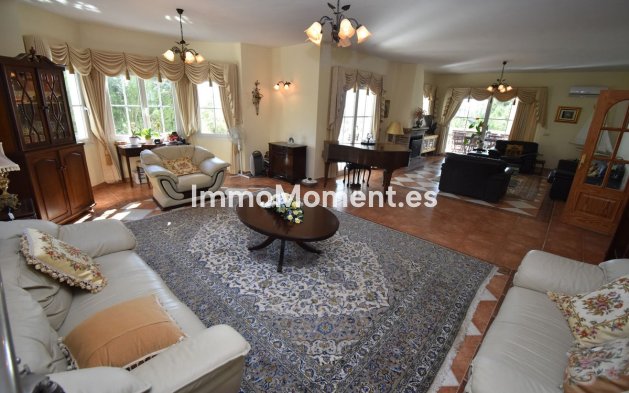 Resale - Villa - Mijas - Mijas Centro