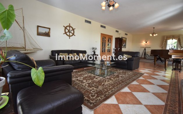 Resale - Villa - Mijas - Mijas Centro