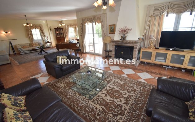 Resale - Villa - Mijas - Mijas Centro