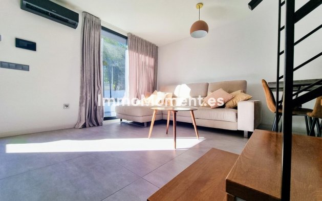 Revente - Villa - Orihuela - Mil Palmeras