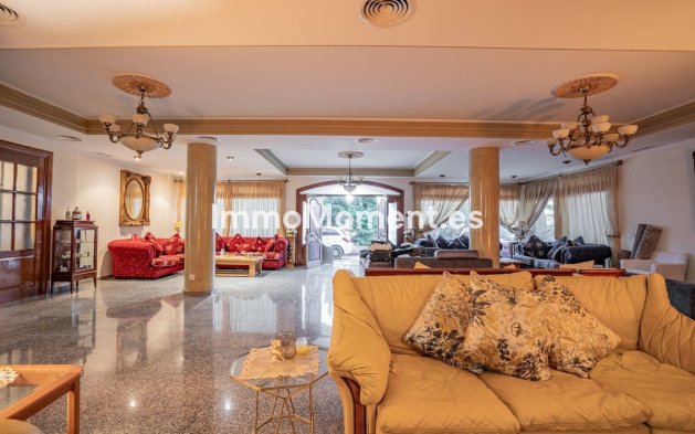 Revente - Villa - Benalmadena - Benalmadena Pueblo