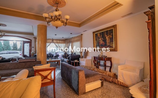 Revente - Villa - Benalmadena - Benalmadena Pueblo