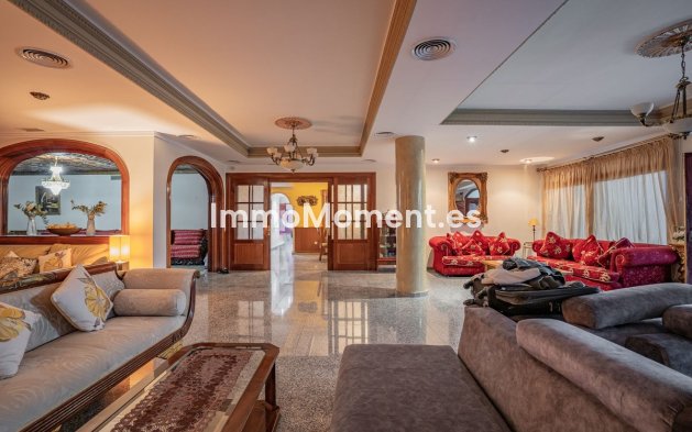 Revente - Villa - Benalmadena - Benalmadena Pueblo