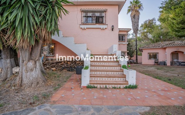 Revente - Villa - Benalmadena - Benalmadena Pueblo