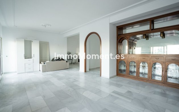 Revente - Villa - Benalmadena - Benalmadena Pueblo