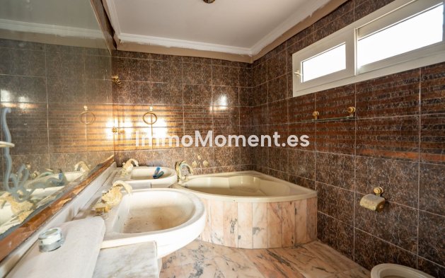 Revente - Villa - Benalmadena - Benalmadena Pueblo