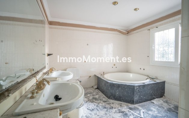 Revente - Villa - Benalmadena - Benalmadena Pueblo