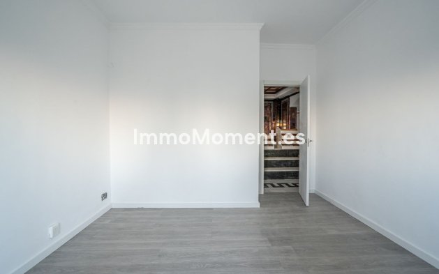 Revente - Villa - Benalmadena - Benalmadena Pueblo