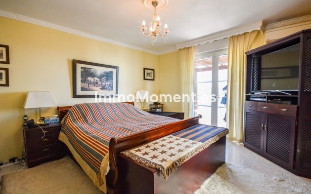 Wiederverkauf - Villa - Estepona  - Estepona Centro