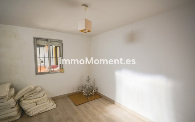 Wiederverkauf - Villa - Estepona  - Estepona Centro