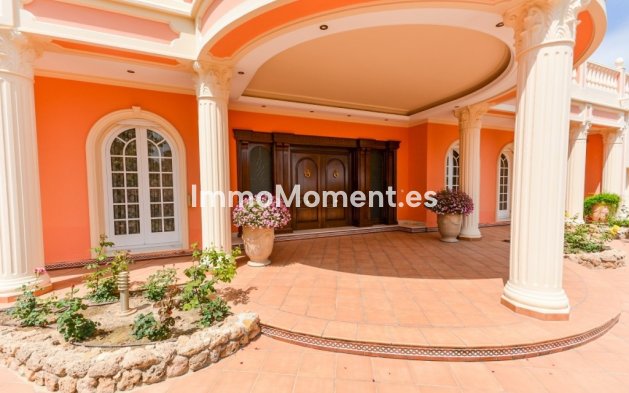 Wiederverkauf - Villa - Benalmadena - Benalmadena Centro